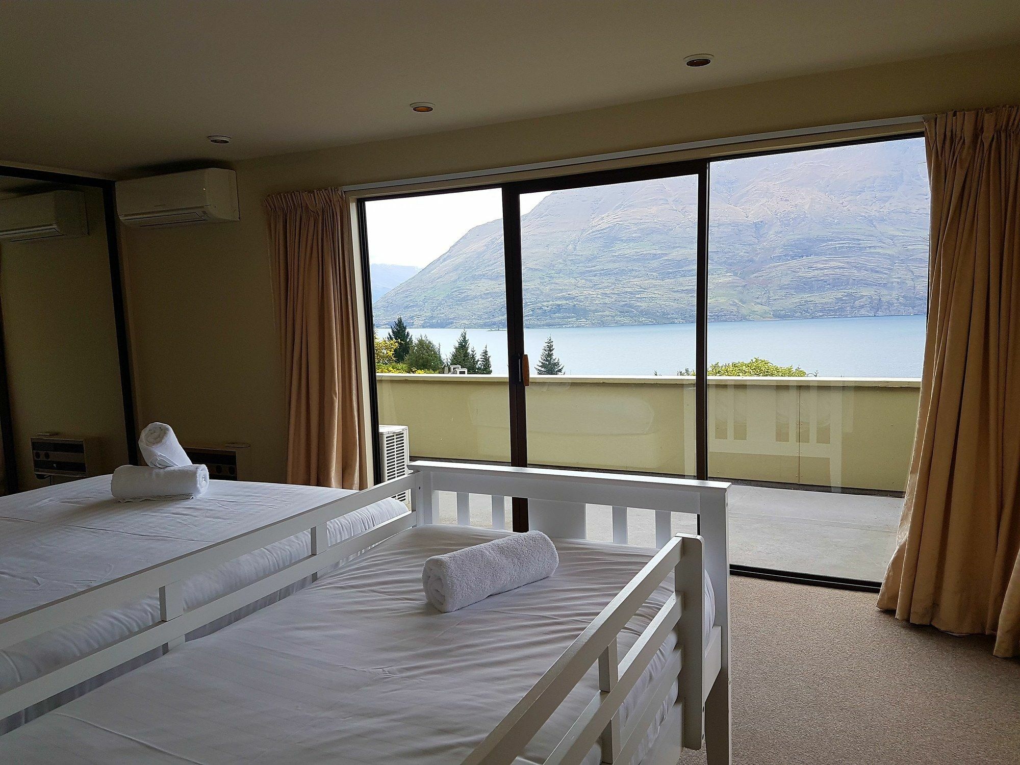 Queenstown Lakeview Holiday Home-5Mins To Town Экстерьер фото